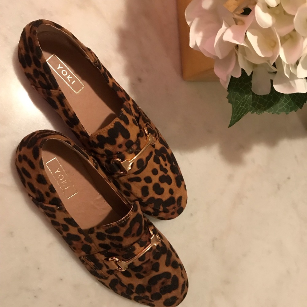 Leopard print loafer, women’s size 9